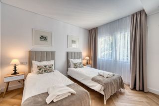 Ático en alquiler en Elviria en Marbella