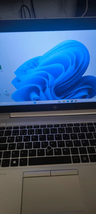 Portátil HP Intel i7/ 16GB RAM