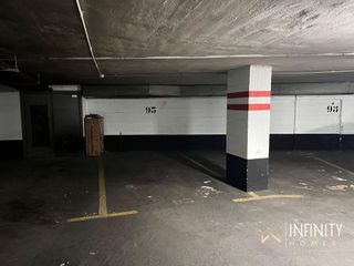 Garaje en venta en San Pedro de Deusto-La Ribera en Bilbao