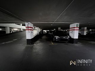 Garaje en venta en San Pedro de Deusto-La Ribera en Bilbao