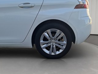 Peugeot 308 PureTech Business Line 81 kW (110 CV)