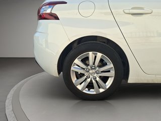 Peugeot 308 PureTech Business Line 81 kW (110 CV)