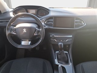 Peugeot 308 PureTech Business Line 81 kW (110 CV)
