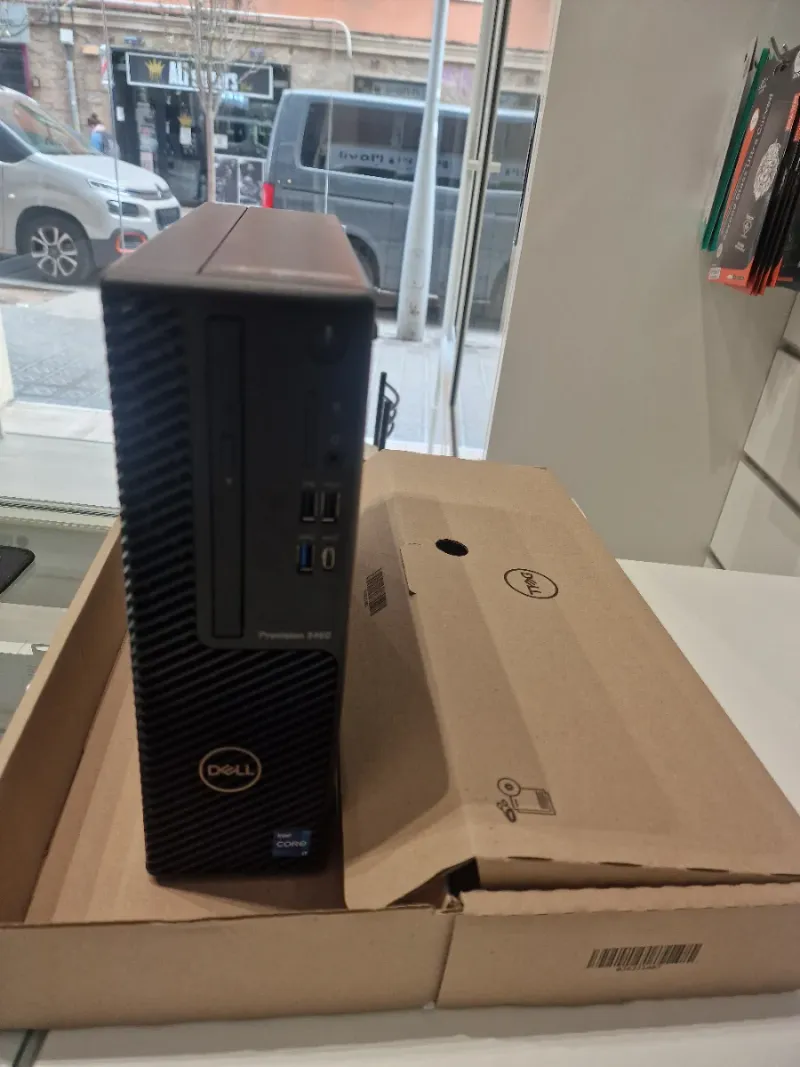 Caja Dell Precisión 3560 Nueva afbeelding 3