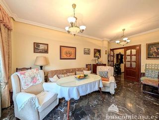 Piso en venta en Linares