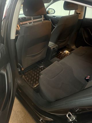 Volkswagen Passat 2010