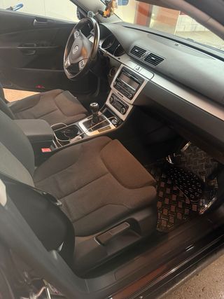 Volkswagen Passat 2010