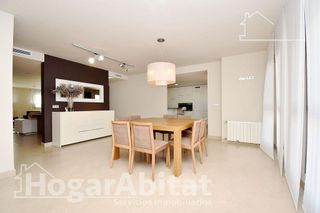 Piso en venta en Zona Piscinas en Burriana