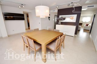 Piso en venta en Zona Piscinas en Burriana