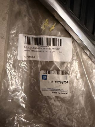 Rejilla izquierda Calandra Saab 9-3