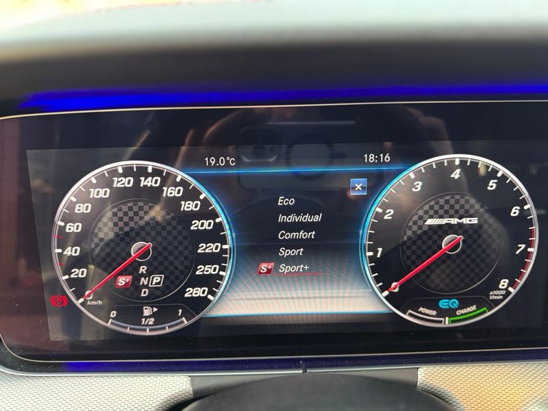 Mercedes-Benz Clase E 2019, foto 11
