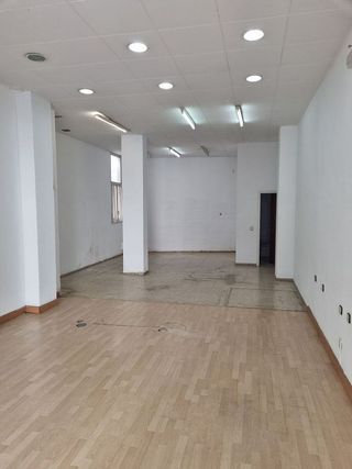 Local comercial en alquiler en Cerdanyola nord en Mataró