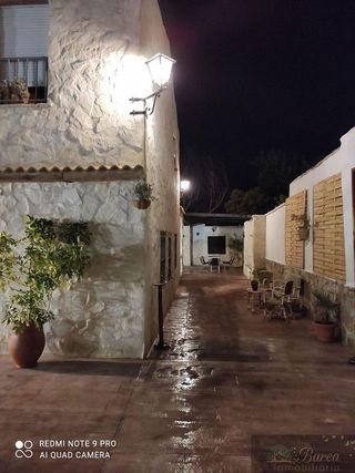 Chalet en venta en Cabra