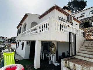 Chalet en venta en Velilla-Taramay en Almuñécar