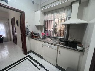 Casa adosada en venta en Utrera