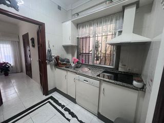 Casa adosada en venta en Utrera