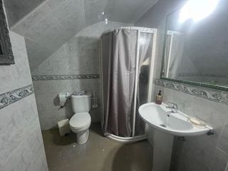 Casa adosada en venta en Utrera