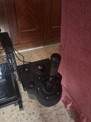 Logitech G29 con soporte y palanca
