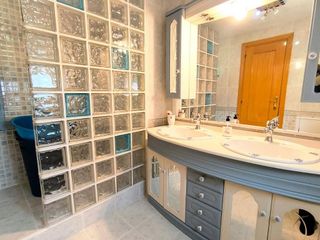 Casa adosada en venta en Centro Bº Doscientas en Azuqueca de Henares