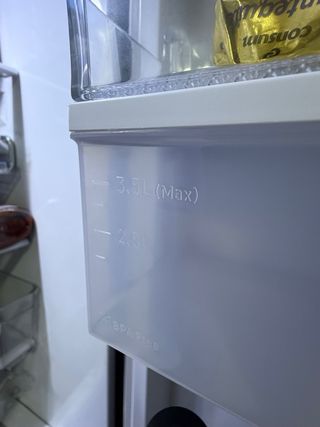 Nevera Samsung con dispensador de agua/