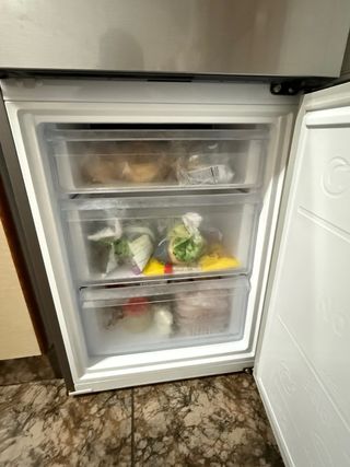 Nevera Samsung con dispensador de agua/