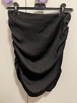 Gonna Zara nera satinata