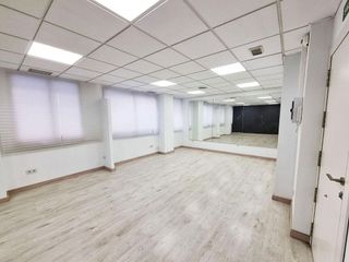 Local comercial en alquiler en Carrús Oest - El Toscar en Elche