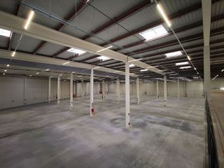 Nave industrial en alquiler en Ensanche de Vallecas - Valdecarros en Madrid