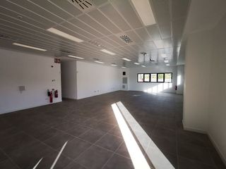 Nave industrial en alquiler en Ensanche de Vallecas - Valdecarros en Madrid