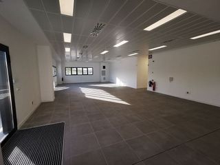 Nave industrial en alquiler en Ensanche de Vallecas - Valdecarros en Madrid