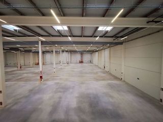 Nave industrial en alquiler en Ensanche de Vallecas - Valdecarros en Madrid