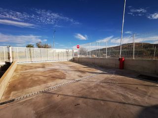 Nave industrial en alquiler en Ensanche de Vallecas - Valdecarros en Madrid