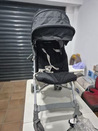 Silla de paseo Maclaren negra + plástico lluvia
