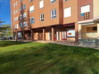 Local comercial en alquiler en San Juanillo en Palencia