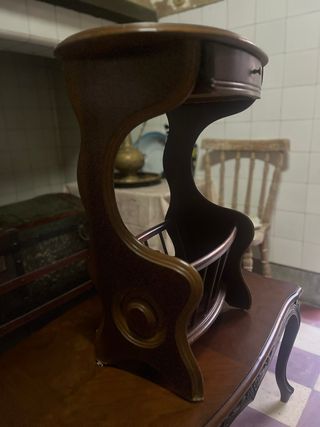 Mesa auxiliar vintage restaurada azul grisáceo