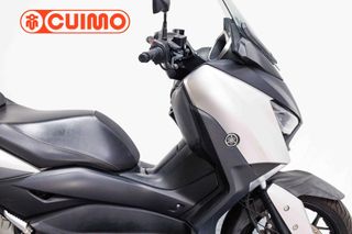 YAMAHA XMAX 125