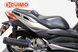 YAMAHA XMAX 125