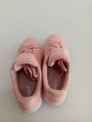 Zapatillas Adidas rosas y blancas