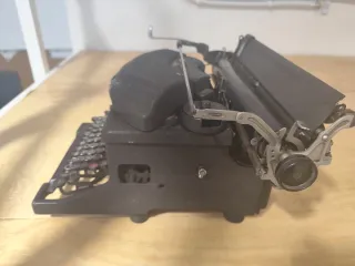 Máquina de escribir Underwood Noiseless