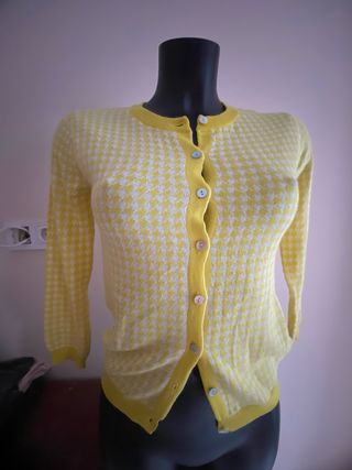 Cárdigan Amarillo con Estampado