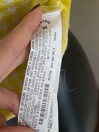 Cárdigan Amarillo con Estampado