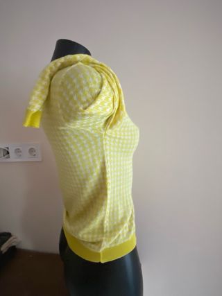 Cárdigan Amarillo con Estampado