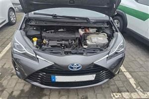 Toyota Yaris * AUTOMATICO * HIBRIDO * ECO *
