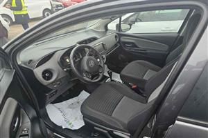 Toyota Yaris * AUTOMATICO * HIBRIDO * ECO *