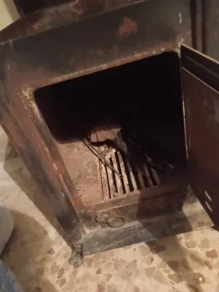 Estufa de leña con horno