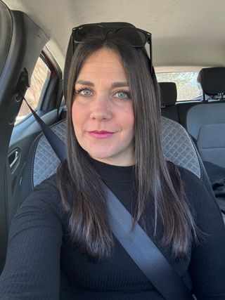 Mestra ofereix suport escolar