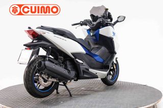 HONDA FORZA 125