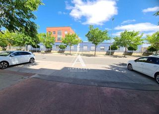 Garaje en venta en Lardero