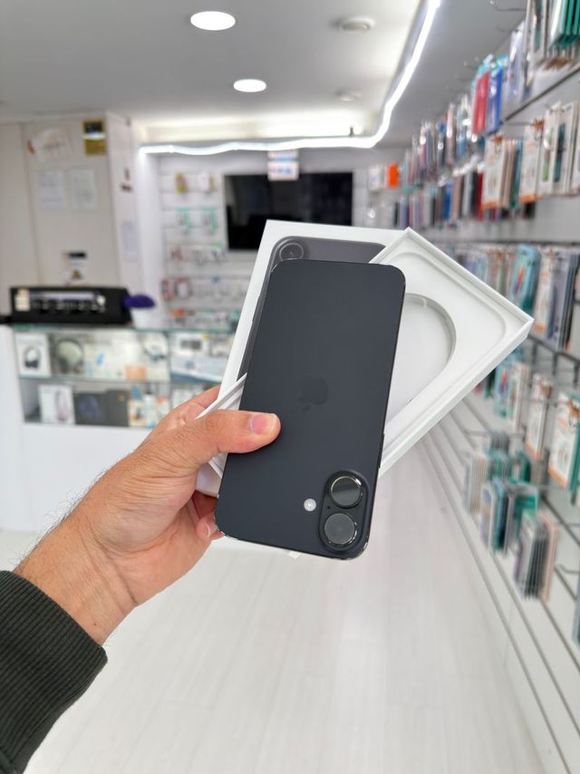 iPhone 16 Plus 128GB Negro