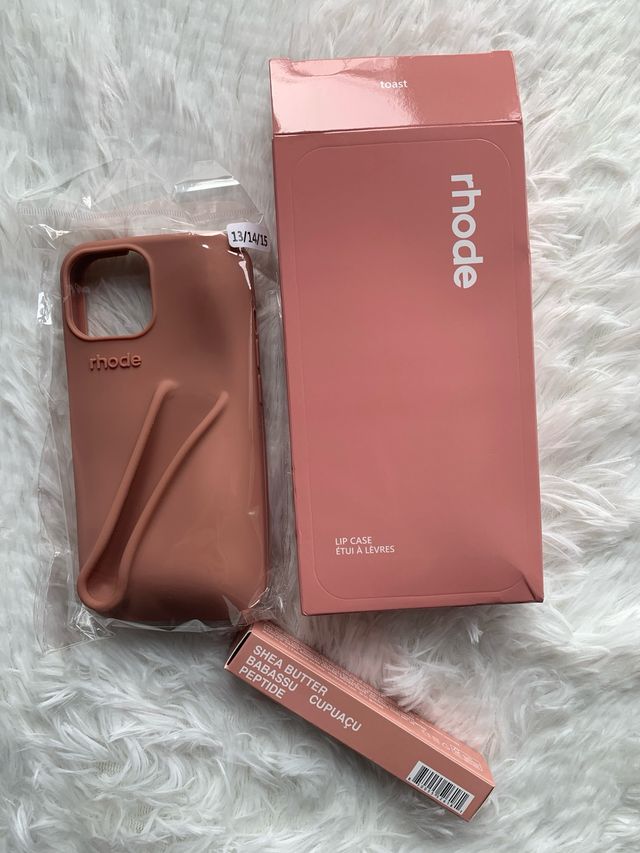 Funda para iphone 14 y labial marrón sin uso